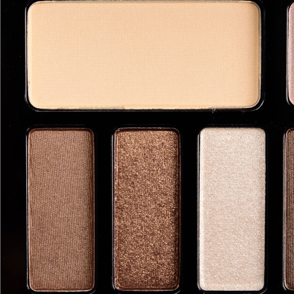 Kat Von D Glimmer Shade + Light Eye Contour Palette - Picture 3 of 10